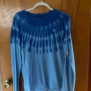 Women’s Champion blue sweatshirt